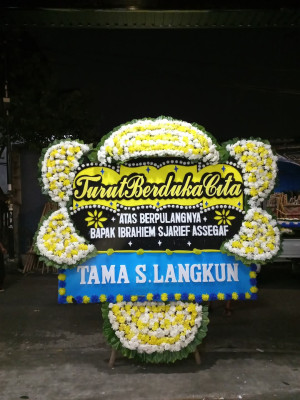 Papan Bunga Duka di Taganombak
