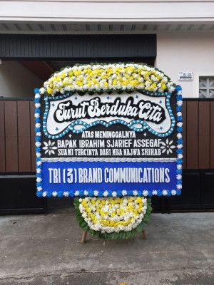 Papan Bunga Duka di Taganombak